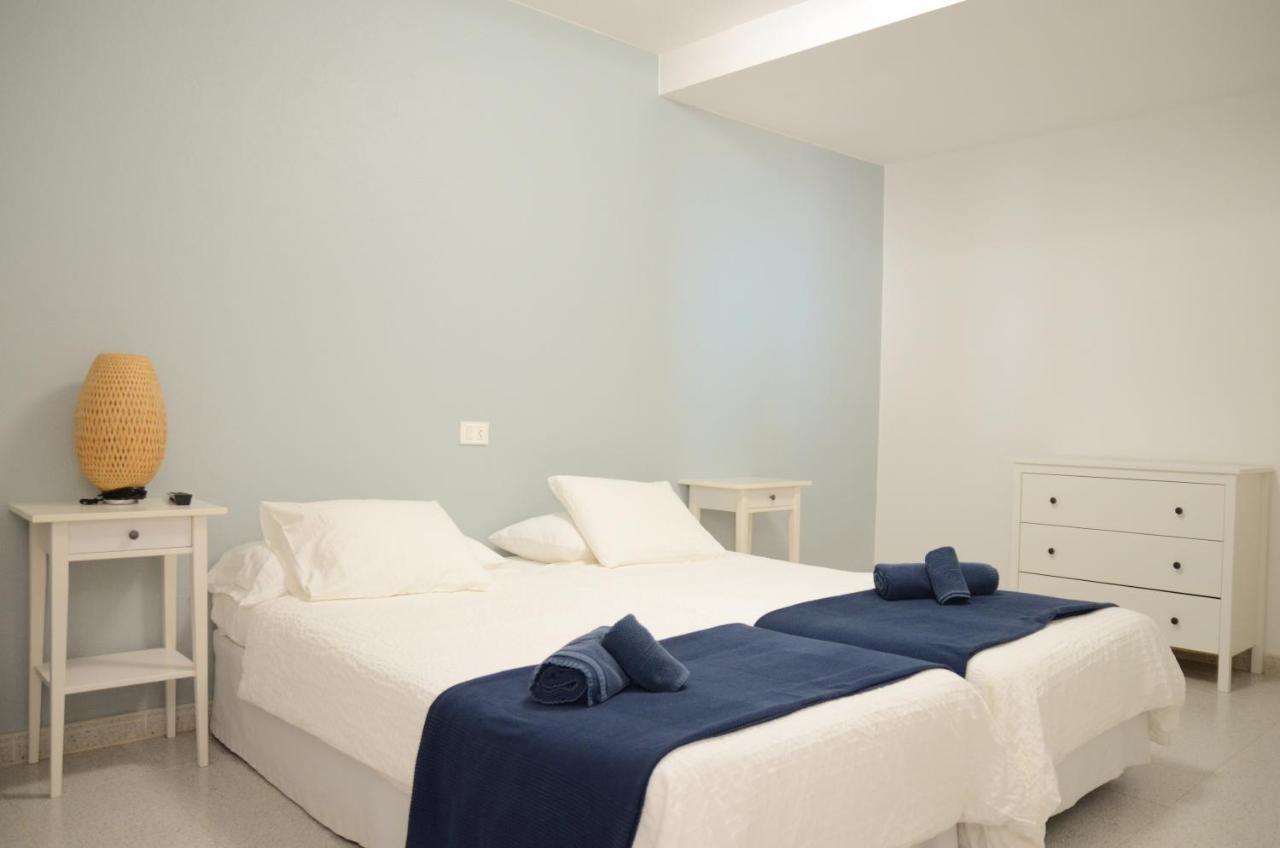Apartamentos El Marinero - Avenida Caleta de Sebo Dış mekan fotoğraf